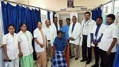 சாலையில் கிடந்தவருக்கு புதுவாழ்வளித்த உசிலம்பட்டி அரசு மருத்துவர்கள்