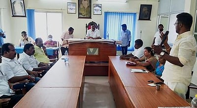 குடிநீரில் கழிவுநீா் கலப்பதால் நோய் பரவும் அபாயம்