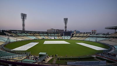 ஐபிஎல் எலிமினேட்டர்: மழையால் டாஸ் போடுவதில் தாமதம்