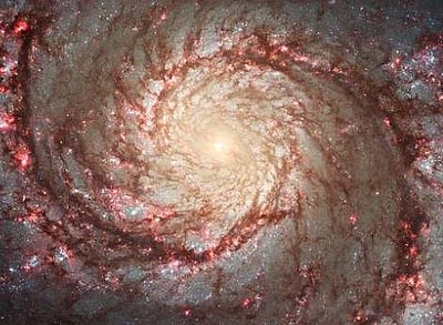 ஆச்சரியத்தை அளிக்கும் நாசாவின் ‘கேலக்ஸி’ புகைப்படம்