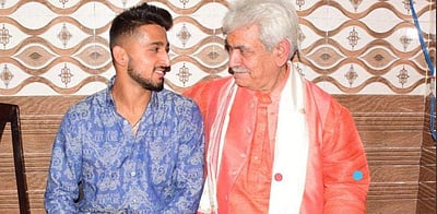 இளம் வீரர் உம்ரான் மாலிக்கை சந்தித்த ஜம்மு - காஷ்மீர் ஆளுநர்