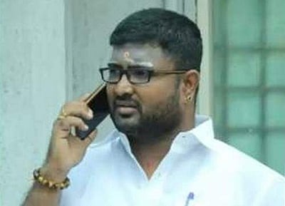 பாரதிய ஜனதா நிா்வாகி கொலை வழக்கு: ரெளடி 4 பேர் கைது
