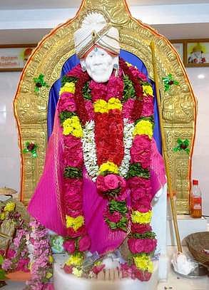 சாய்பாபா கோயிலில் சிறப்பு வழிபாடு