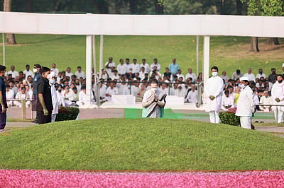 ஜவாஹர்லால் நேரு நினைவு நாள்: சோனியா காந்தி அஞ்சலி