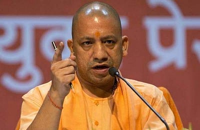 'உ.பி. அரசின் திட்டங்கள் மூலம் பெண்களுக்கு அதிகாரம்'