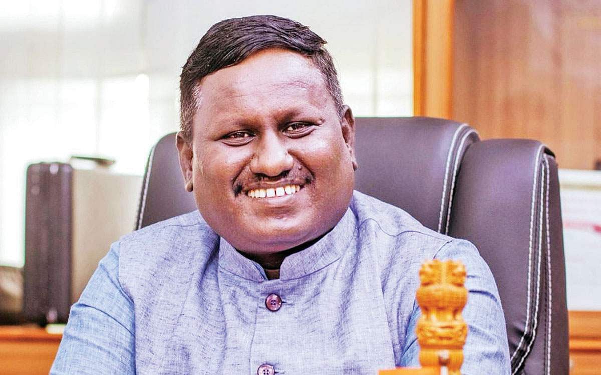 மாணவர்கள் வெற்றி பெற...