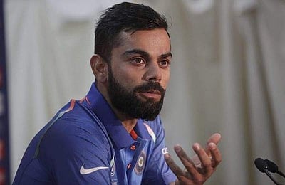 லடாக் வேன் விபத்து: இரங்கல் தெரிவித்த  கிரிக்கெட் பிரபலங்கள்