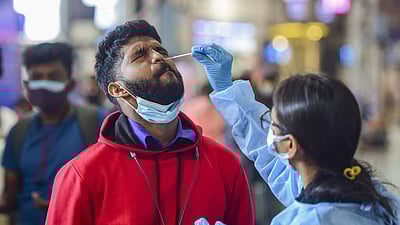 நாட்டில் புதிதாக 2,828 பேருக்கு கரோனா