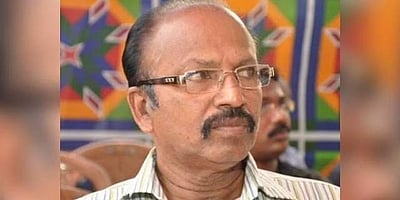 பாடிக்கொண்டிருக்கும் போதே மயங்கி விழுந்த பாடகர் மரணம்