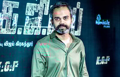 சம்பளத்தை உயர்த்திய கேஜிஎஃப் இயக்குநர் பிரசாந்த் நீல்: இத்தனை கோடிகளா?