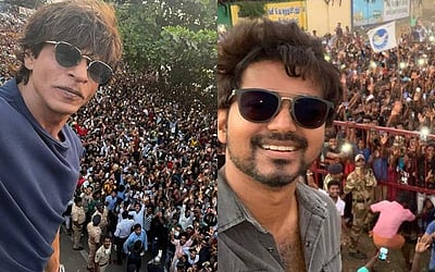 மாஸ்டர் விஜய் பாணியில் ரசிகர்களுடன் செல்ஃபி எடுத்த ஷாருக்கான்: வைரல் படம்