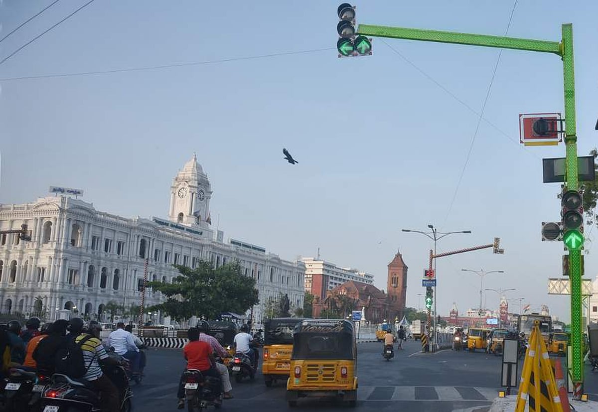 சென்னை சிக்னல்களில் ‘மெல்லிசை‘