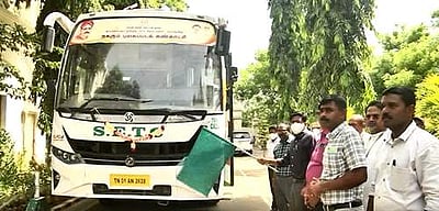 நெல்லையில் வ.உ.சி. வாழ்க்கை வரலாறு குறித்த நகரும் புகைப்பட கண்காட்சி