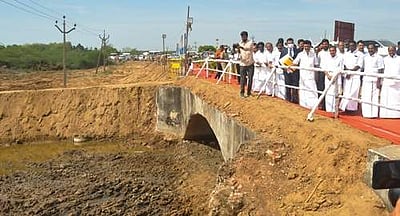 நாகை கல்லாறு வடிகால் தூா்வாரும் பணி:  முதல்வா் மு.க.ஸ்டாலின் ஆய்வு