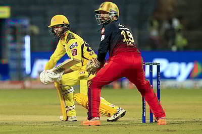 கான்வே அரைசதம் வீண்: பெங்களூரு வெற்றி