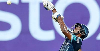 ஐபிஎல்: கிடைத்த வாய்ப்புகளில் அசத்தி வரும் தமிழக வீரர் சாய் சுதர்சன்