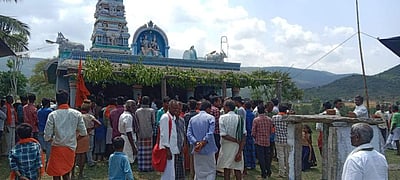 3 ஆண்டுகளுக்குப் பின் மீண்டும் திறக்கப்பட்ட சிக்கூர் பசுவேஸ்வரர் கோவில்: பக்தர்கள் ஆரவாரம்