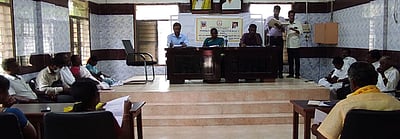 தெள்ளாா் ஒன்றியக் குழுக் கூட்டம்