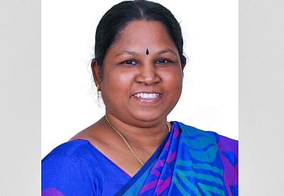 நல அமைப்பாளா்கள் 8 பேருக்கு பணி நியமன ஆணை