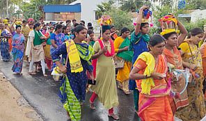 சென்னிமலை முருகன் கோயிலில் அக்னி நட்சத்திர விழா