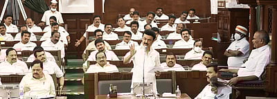 பள்ளி மாணவா்களுக்கு காலை உணவு: திமுக ஆட்சி ஓராண்டு நிறைவில் 5 புதிய திட்டங்கள்