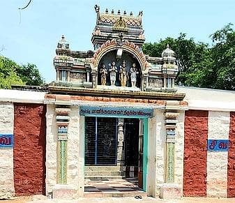 கோயிலில் உண்டியலில் துளையிட்டு பணம் திருட்டு