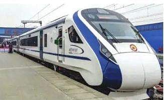 வந்தே பாரத் ரயில் பெட்டி தொடா்கள் பராமரிக்க 4 இடங்களில் பணிமனைகளை மேம்படுத்த திட்டம் -தெற்கு ரயில்வே தீவிரம்