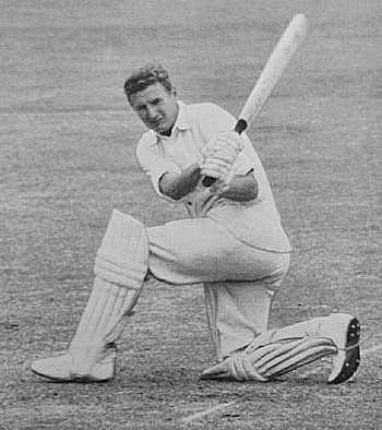 இங்கிலாந்தின் முன்னாள் விக்கெட் கீப்பர் காலமானார்