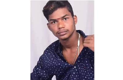 மேலூர் அருகே மொபைல் வழியாக மின்னல் தாக்கி 19 வயது இளைஞர் மரணம்
