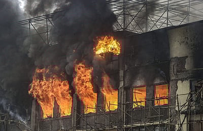 ராஜஸ்தான்: காகிதத் தட்டு ஆலையில் பயங்கர தீ விபத்து