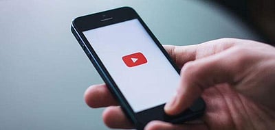 யூடியூப்பில் ஆபாச விளம்பரம்: ரூ.75 லட்சம் இழப்பீடு கேட்டவருக்கு நீதிமன்றம் அபராதம்