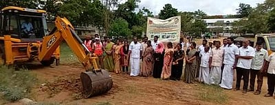 கம்பம்: மைதீன் ஆண்டவர் நகராட்சி பெண்கள் மேல்நிலைப்பள்ளியில் தூய்மை பணி