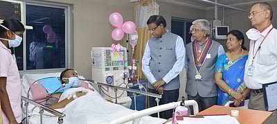 ராமச்சந்திரா மருத்துவமனைக்கு 10 டயாலிசிஸ் கருவிகள்