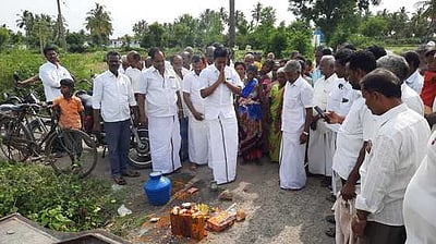 ரூ.46 லட்சத்தில் புதிய சாலைப் பணி: திருப்பத்தூா் எம்எல்ஏ தொடக்கம்