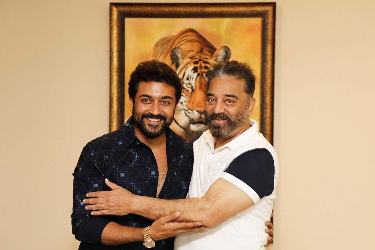 விக்ரம் படத்தில் சிறப்பு தோற்றத்தில் நடித்த சூர்யாவுக்கு ரோலஸ் வாட்ச் ஒன்றை வாங்கி பரிசளித்துள்ளார் உலக நாயகன் கமல்ஹாசன்.