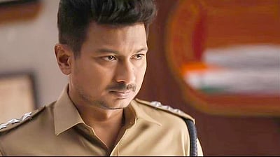 தீபாவளிக்கு வெளியாகவிருக்கும் இரண்டு நடிகர்களின் படங்களையும் வெளியிடும் உதயநிதி ?