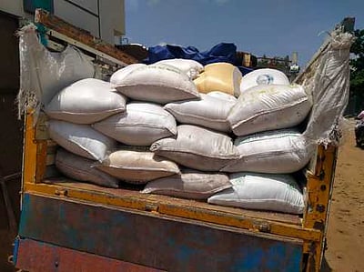 குடியாத்தம் அருகே 23 டன் ரேஷன் அரிசி பறிமுதல்