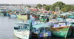 தமிழகத்தில் நாளை முதல் மீன் பிடிக்கத் தடை!