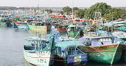 தமிழகத்தில் நாளை முதல் மீன் பிடிக்கத் தடை!