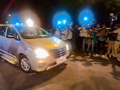 நேஷனல் ஹெரால்டு: வெள்ளிக்கிழமையும் ஆஜராக ராகுலுக்கு சம்மன்