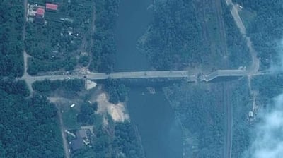 கிழக்கு உக்ரைன் நகரில் அனைத்து பாலங்களையும் தகா்த்தது ரஷியா