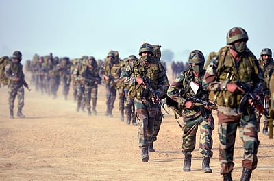 அக்னிபத் பற்றி பரவும் தகவல்கள்: உண்மையில்லை என்கிறார்கள் அதிகாரிகள்