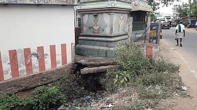 கூத்தாநல்லூரில் சரிந்து விழும் நிலையில் விநாயகர் கோயில்