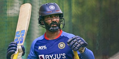 ஆட்ட நாயகன் விருது: தினேஷ் கார்த்திக் புதிய சாதனை