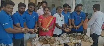 சேலத்தில் 6 லட்சம் ரூபாயை 10 ரூபாய் நாணயங்களாகக் கொடுத்து கார் வாங்கிய இளைஞர்: காரணம்?