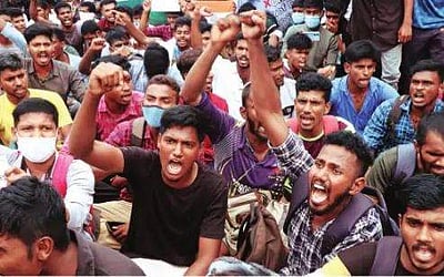 ‘அக்னிபத்’ திட்டத்துக்கு எதிா்ப்பு: சென்னையிலும் இளைஞா்கள் போராட்டம்