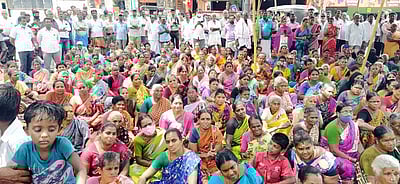 மாா்க்சிஸ்ட்  கவன ஈா்ப்பு ஆா்ப்பாட்டம்