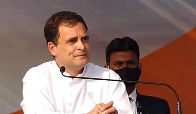 இளைஞர்களுக்கு பக்கோடா தயாரிக்கும் அறிவு மட்டுமே கொடுக்கப்பட்டுள்ளது: ராகுல்காந்தி