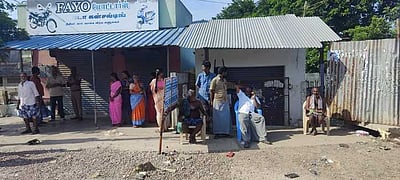 மதுக்கடை கள்ள விற்பனையை கண்டித்து போராட்டம்