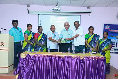 கல்லூரியில் புத்தகம் வெளியீட்டு விழா